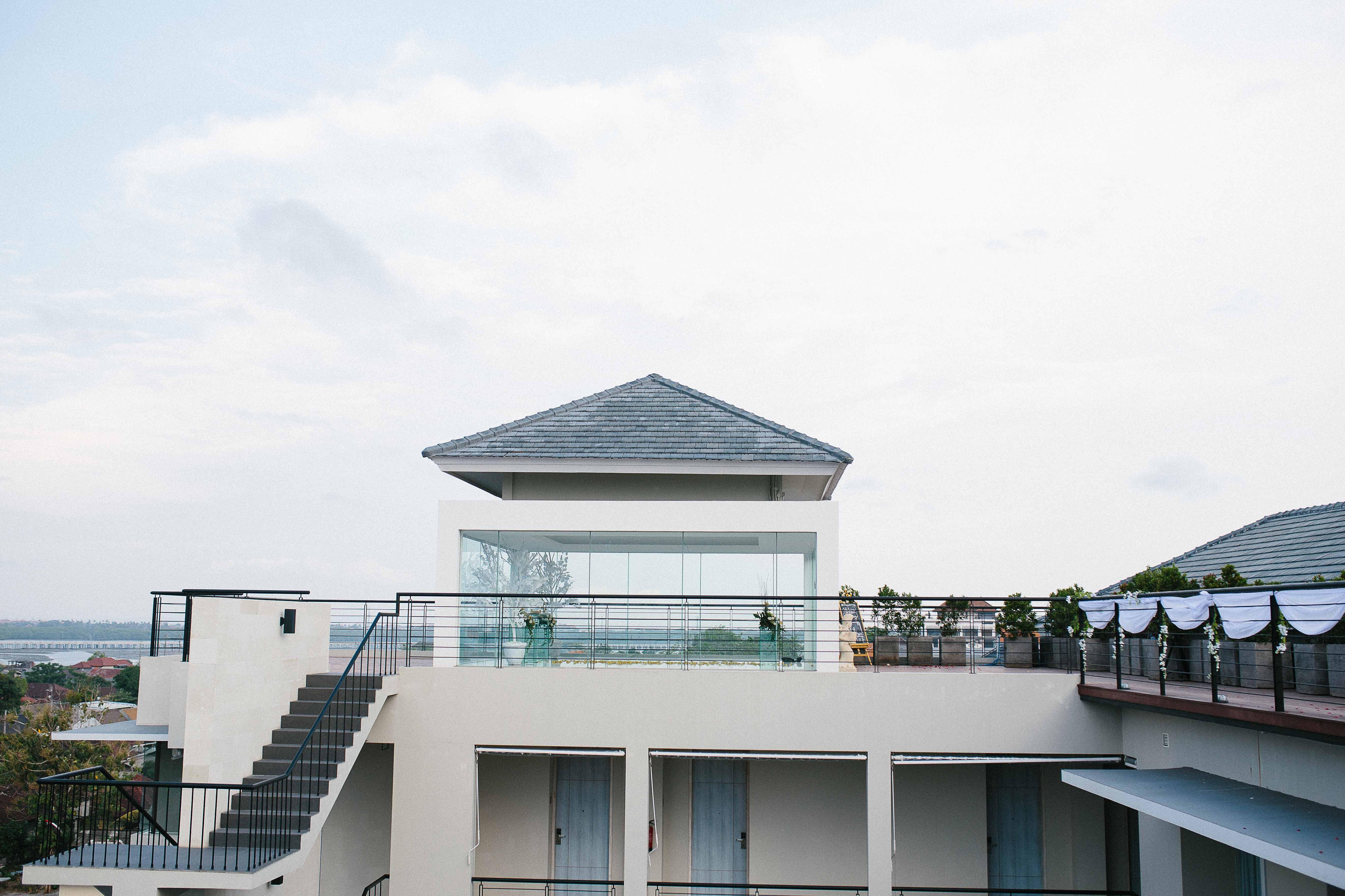 Mahogany Hotel